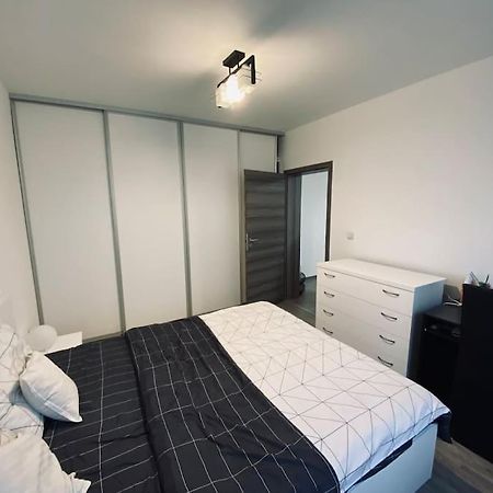 Apartament 2 Camere Modern Si Confortabil Gyüreg Kültér fotó