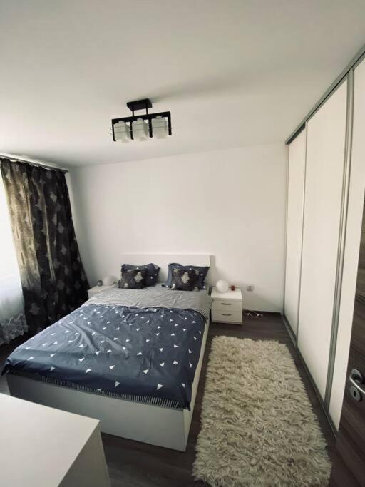 Apartament 2 Camere Modern Si Confortabil Gyüreg Kültér fotó